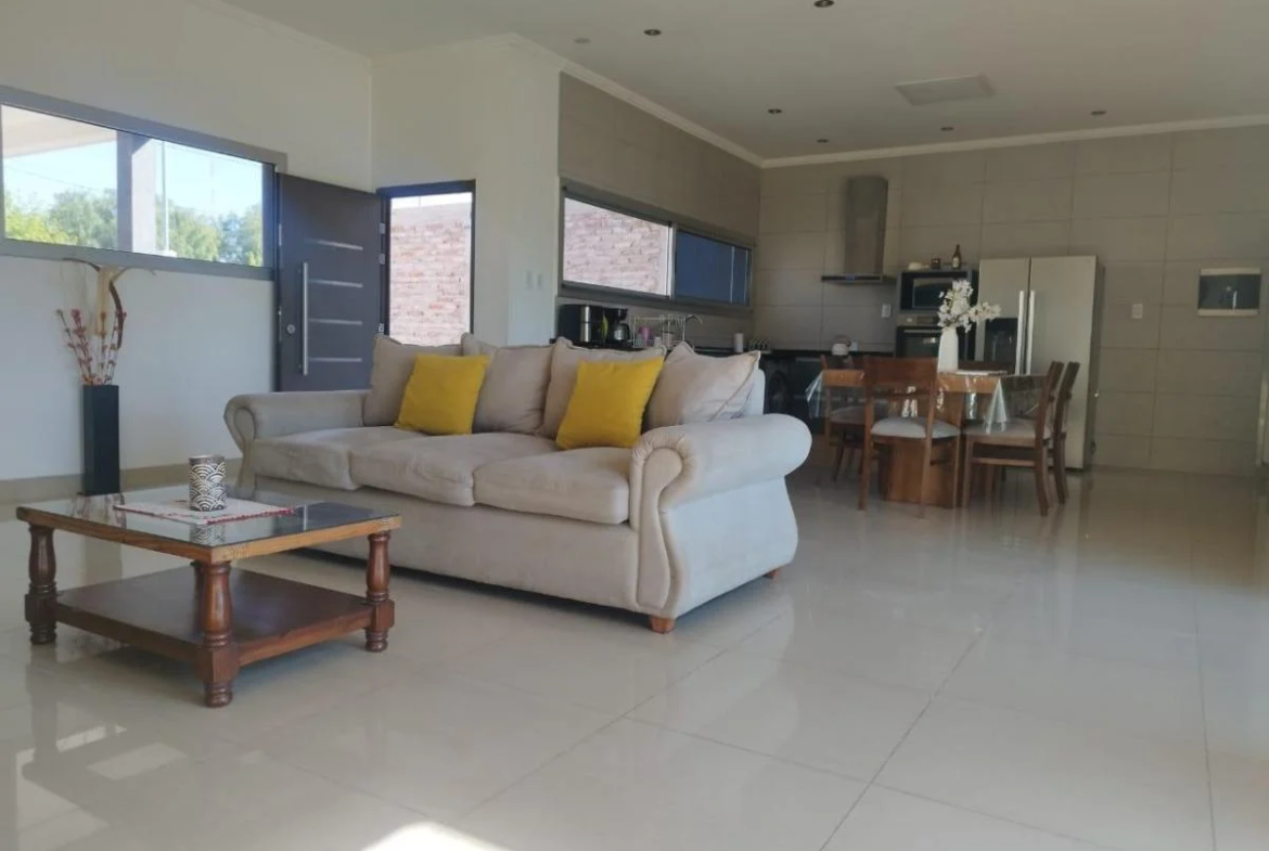 Casa en Venta, Bº Solandino II, Gllén – Mendoza Apta Crédito!