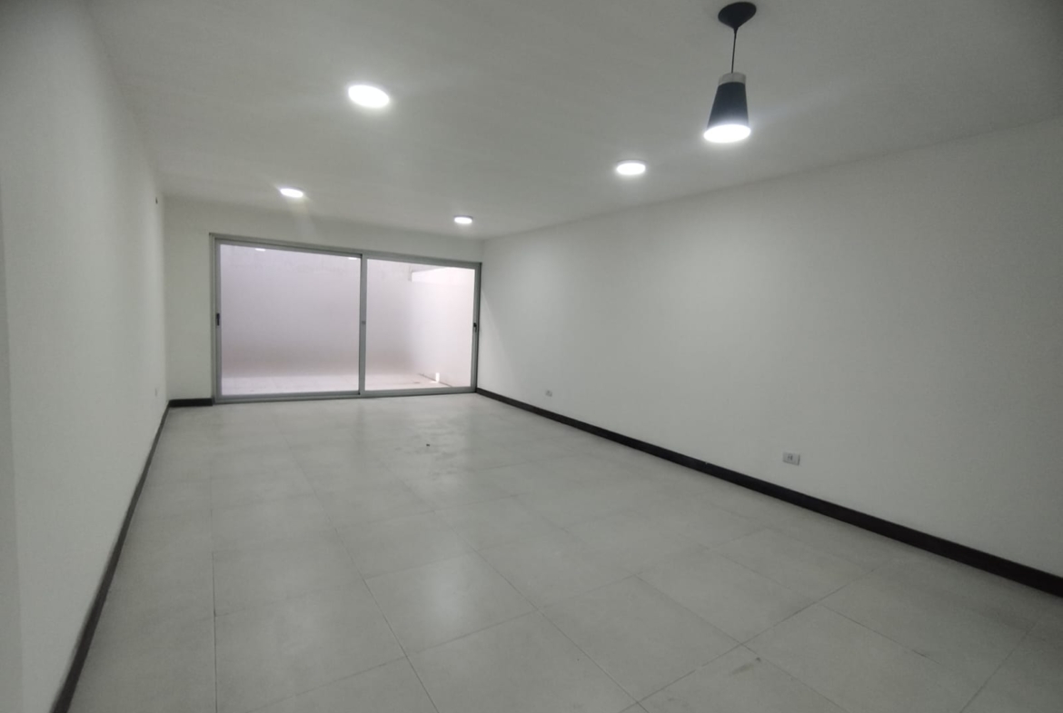 Oficina Comercial en Venta en Centro Civico, Capital, Mendoza.