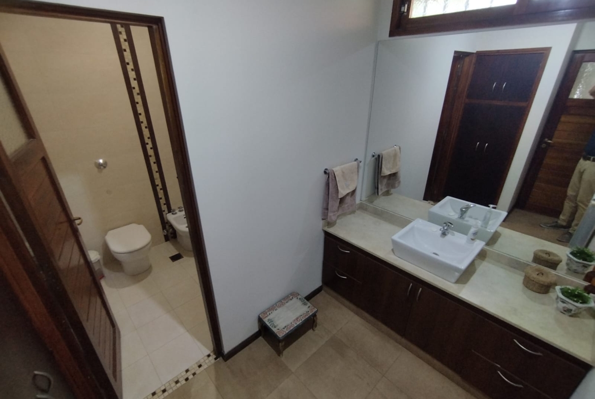 Casa en Venta – Chacras de Coria – Tu Casa Soñada!