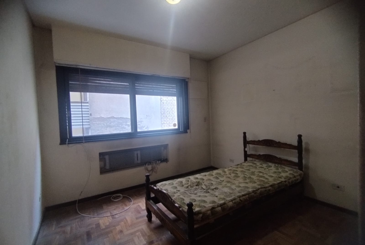 Bloque Inmobiliario Vende