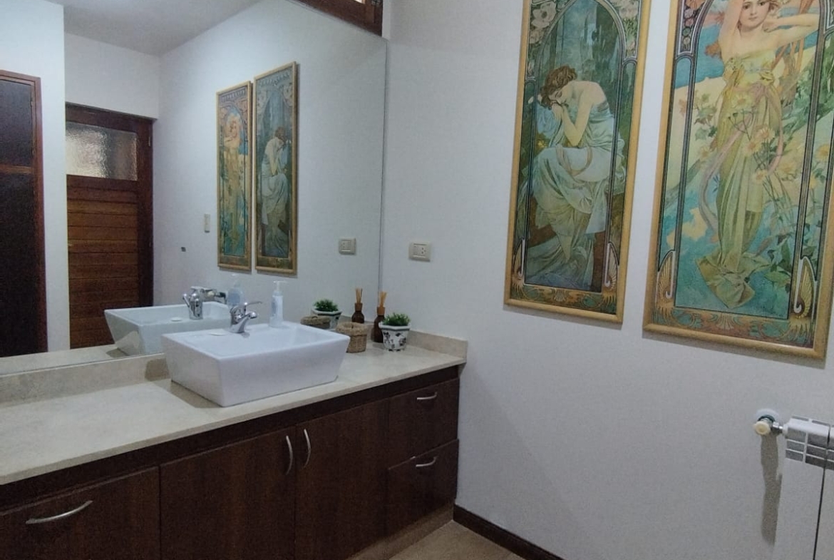 Casa en Venta – Chacras de Coria – Tu Casa Soñada!