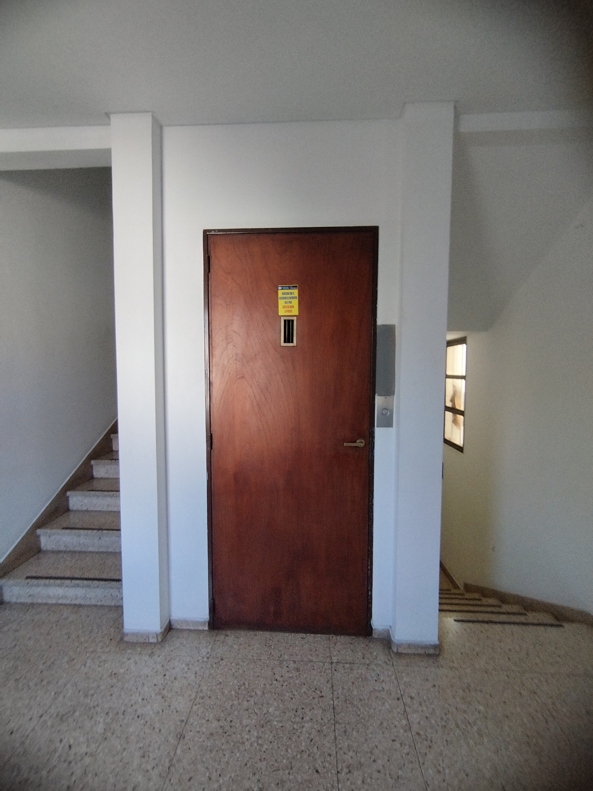Bloque Inmobiliario Vende