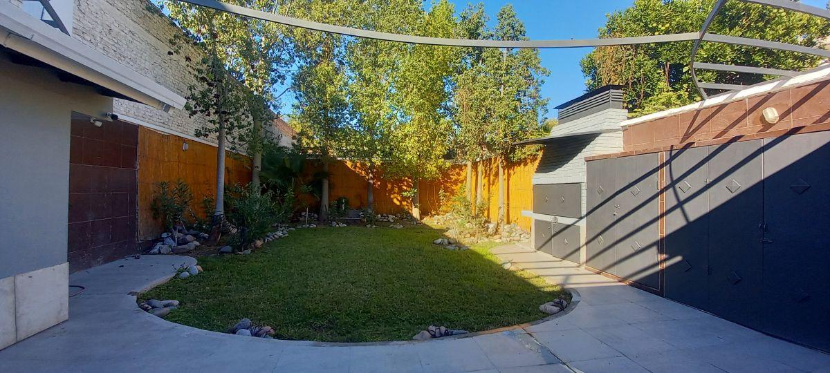 Distinguida Casa en Alquiler, Sexta Sección, Capital Mendoza