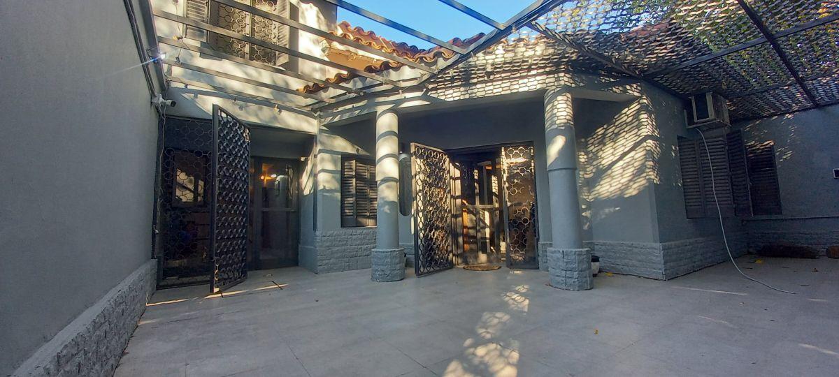 Distinguida Casa en Alquiler, Sexta Sección, Capital Mendoza