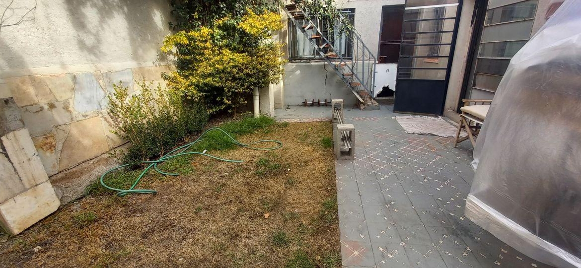 Casa a Reciclar en Venta, Calle Damian Hudson, Ciudad, Mendoza