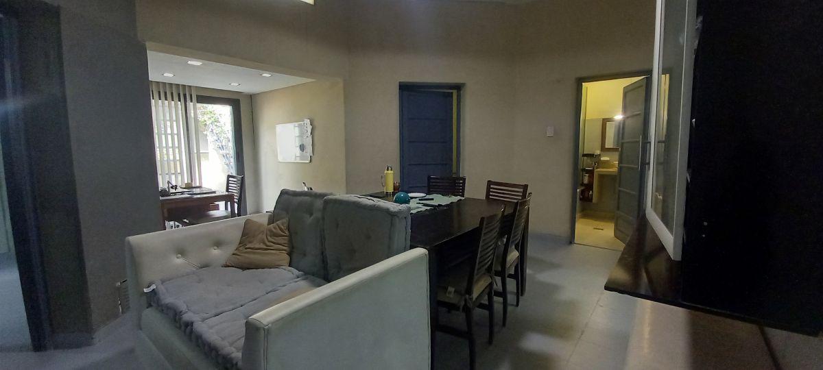 ñ Casa a Reciclar en Venta, Calle Damian Hudson, Ciudad, Mendoza