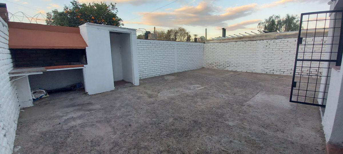 Casa en Alquiler – Barrio Supe – Godoy Cruz